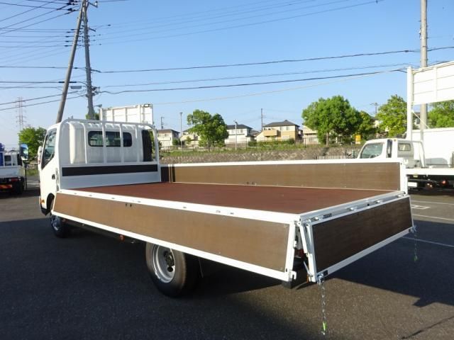 HINO DUTRO 2025 Image 31