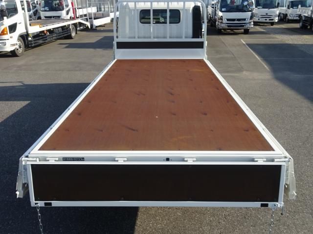 HINO DUTRO 2025 Image 31