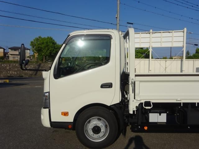 HINO DUTRO 2025 Image 31