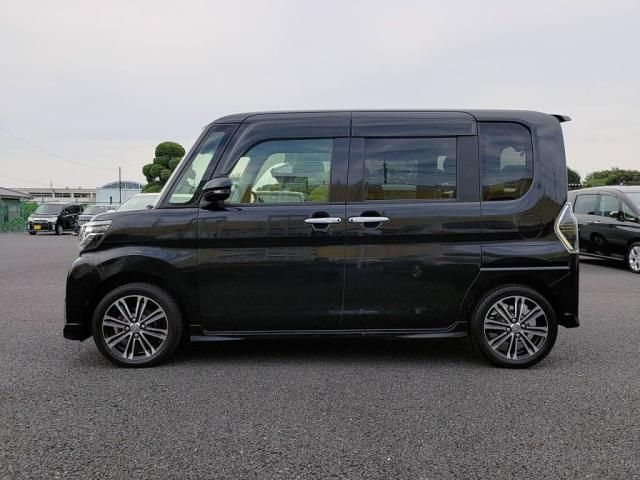 TOYOTA LEXUS RC300H 2017 Image 31