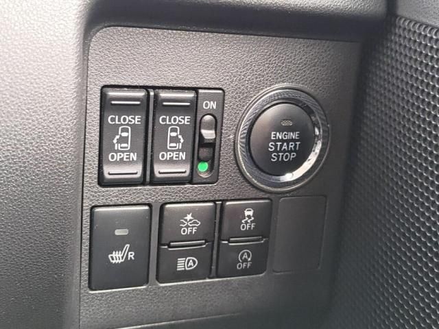 TOYOTA LEXUS RC300H 2017 Image 31