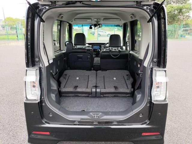 TOYOTA LEXUS RC300H 2017 Image 31