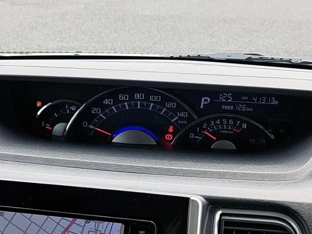 TOYOTA LEXUS RC300H 2017 Image 31