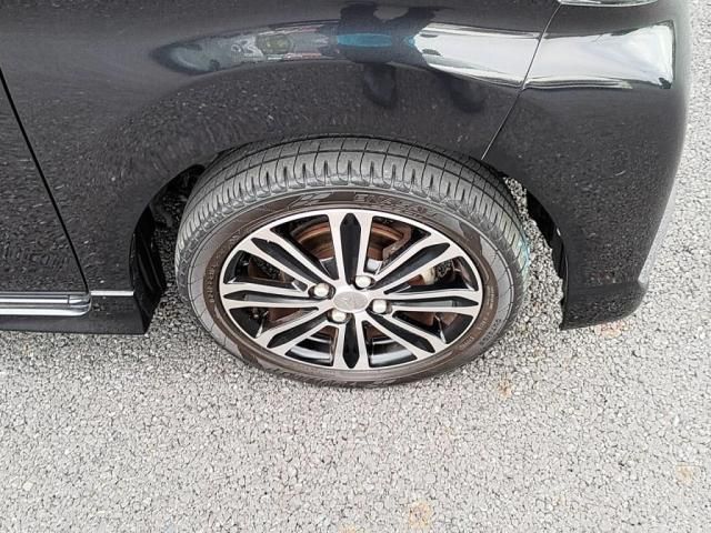 TOYOTA LEXUS RC300H 2017 Image 31