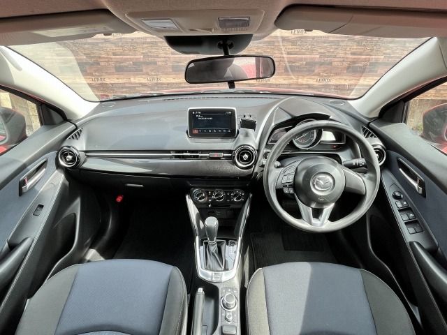 MAZDA DEMIO 2016 Image 31