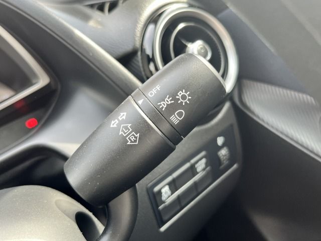 MAZDA DEMIO 2016 Image 31