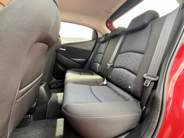 MAZDA DEMIO 2016 Image 31