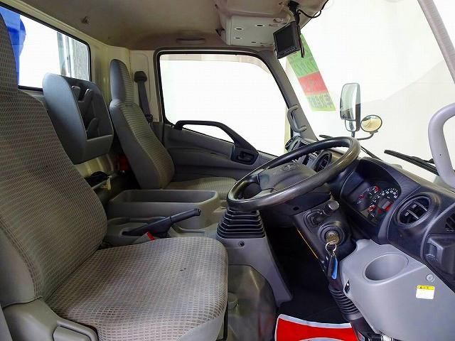 HINO DUTRO 2016 Image 31