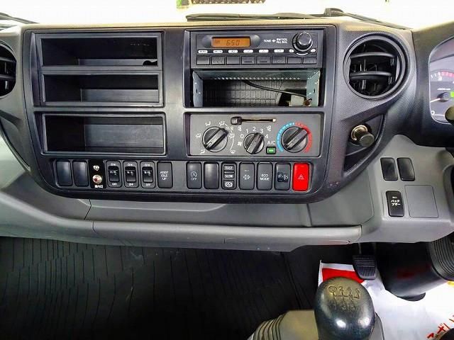 HINO DUTRO 2016 Image 31