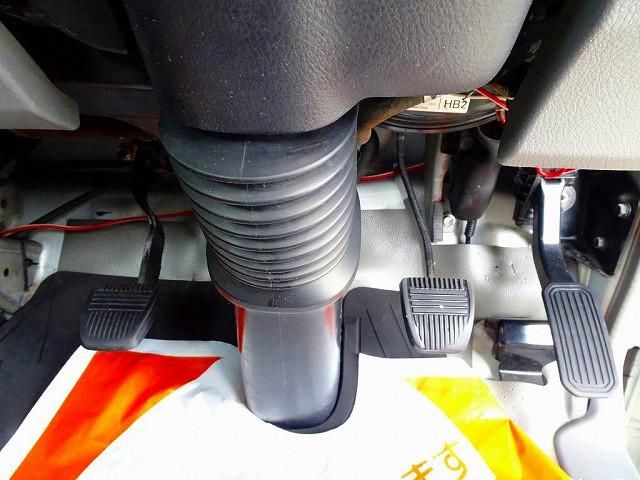 HINO DUTRO 2016 Image 31