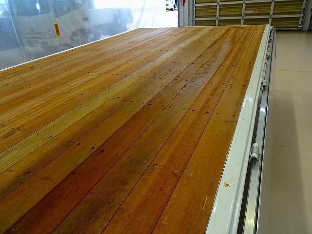 HINO DUTRO 2016 Image 31