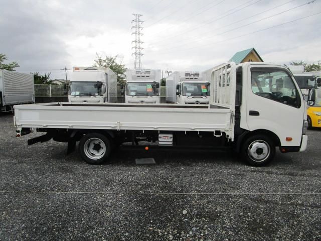 HINO DUTRO 2020 Image 31