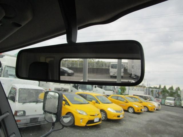 HINO DUTRO 2020 Image 31