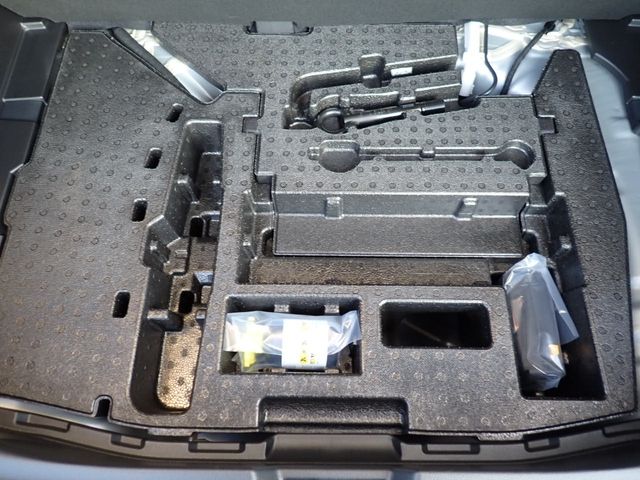 NISSAN NOTE 2024 Image 31