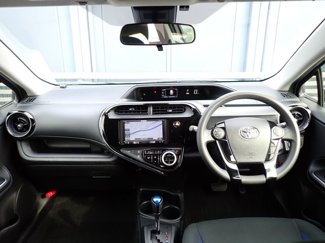 TOYOTA AQUA 2019 Image 31