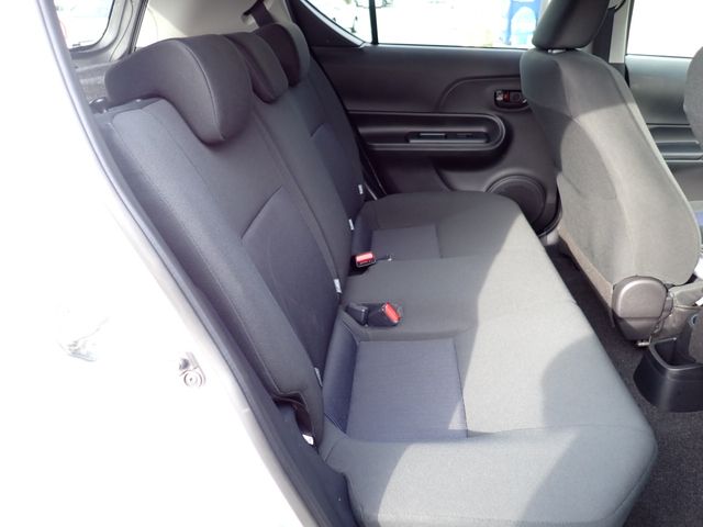 TOYOTA AQUA 2019 Image 31