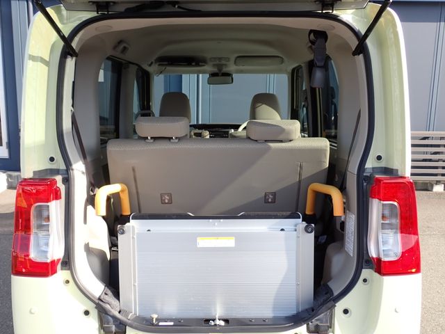 DAIHATSU TANTO 2018 Image 31