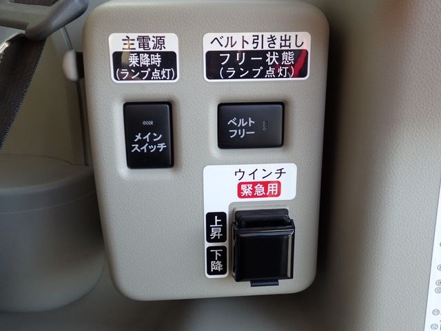 DAIHATSU TANTO 2018 Image 31