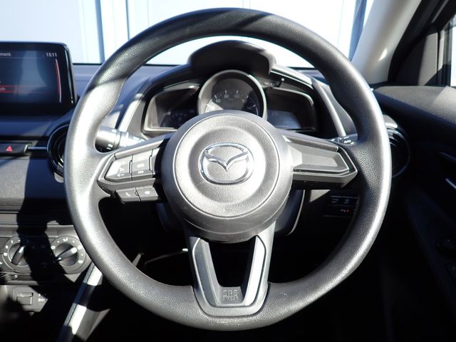 MAZDA 2 2020 Image 31