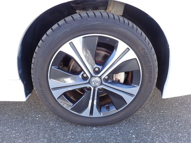 NISSAN LEAF 2019 Image 31