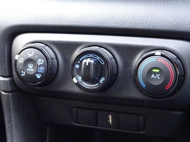 TOYOTA YARIS 2020 Image 31