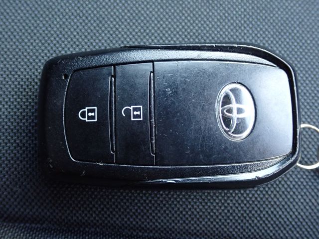 TOYOTA YARIS 2023 Image 31