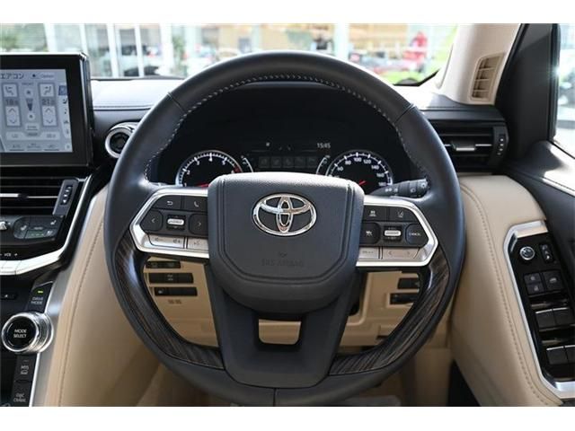 TOYOTA LANDCRUISER WAGON 2023 Image 31