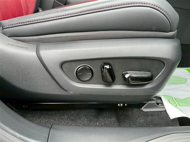 TOYOTA LEXUS RX500H 2023 Image 31