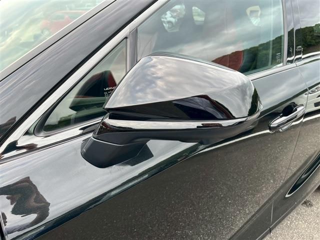 TOYOTA LEXUS RX500H 2023 Image 31