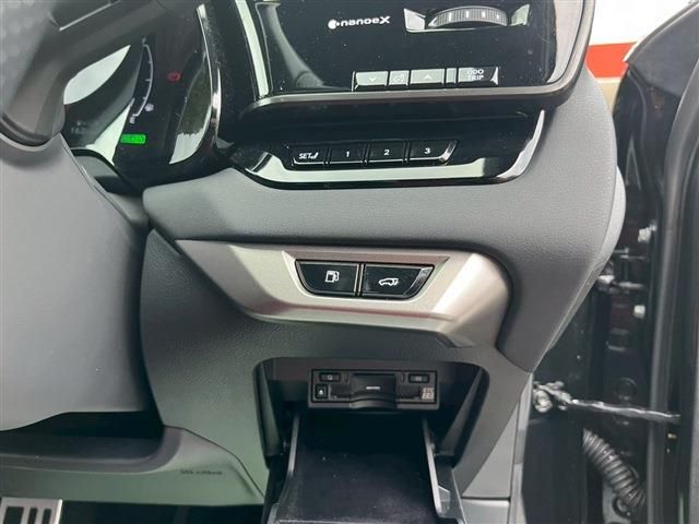 TOYOTA LEXUS RX500H 2023 Image 31