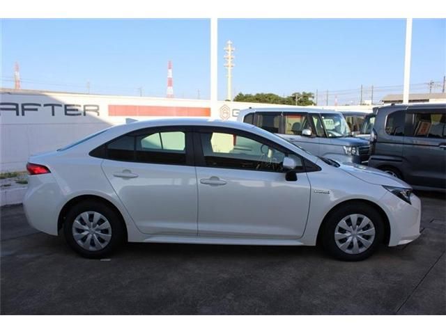 TOYOTA COROLLA SEDAN HYBRID 2019 Image 31