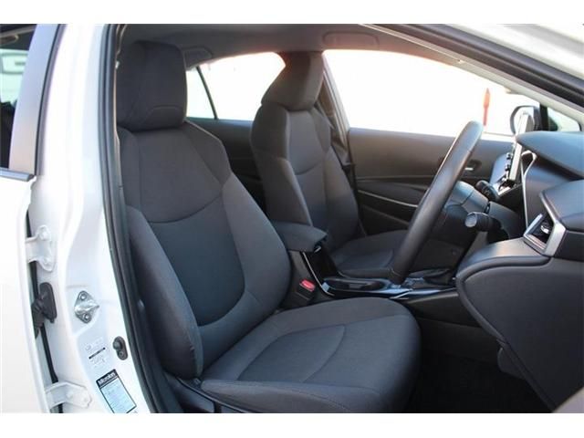 TOYOTA COROLLA SEDAN HYBRID 2019 Image 31