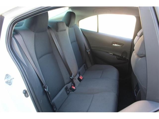 TOYOTA COROLLA SEDAN HYBRID 2019 Image 31