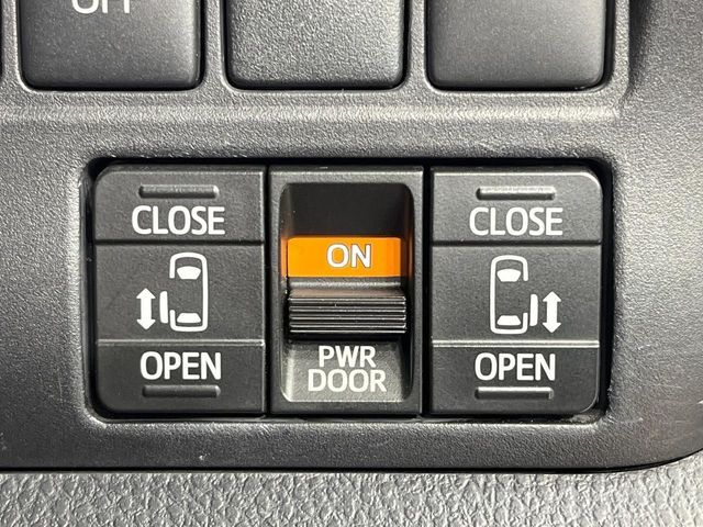 TOYOTA ESQUIRE HYBRID 2015 Image 31