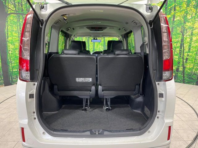 TOYOTA ESQUIRE HYBRID 2015 Image 31