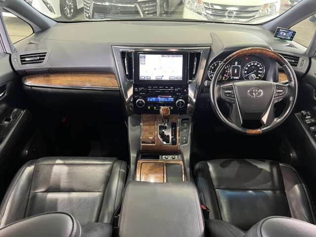 TOYOTA VELLFIRE 2016 Image 31