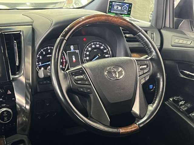 TOYOTA VELLFIRE 2016 Image 31