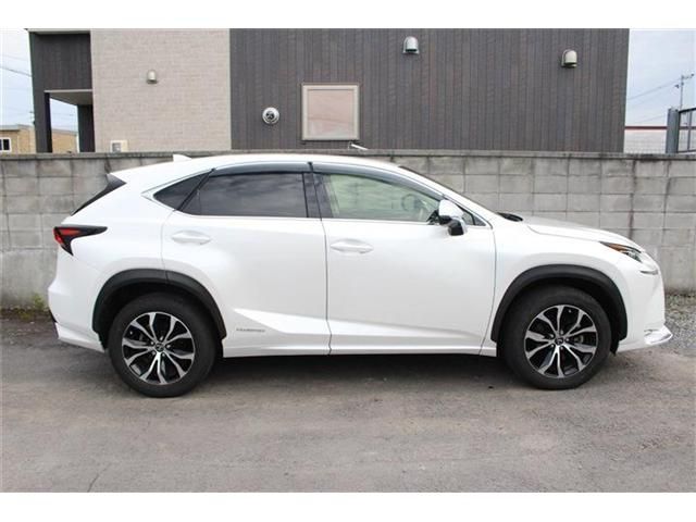 TOYOTA LEXUS NX300H AWD 2014 Image 31