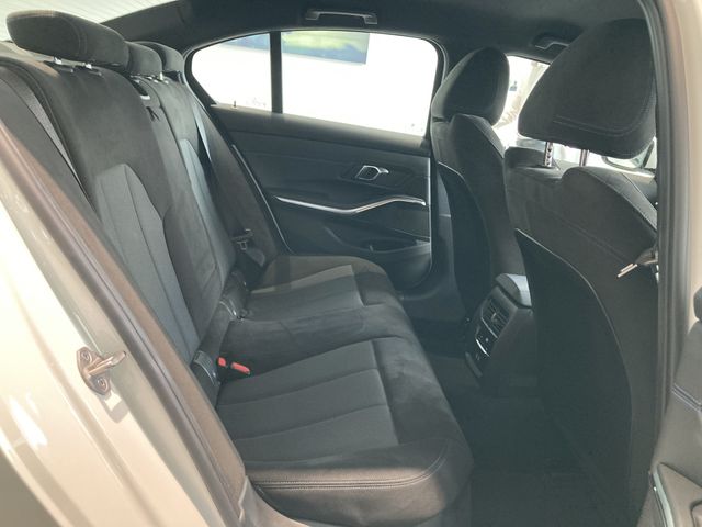 BMW 3SERIES SEDAN 2023 Image 31