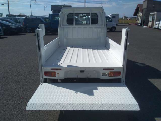 DAIHATSU HIJET TRUCK 4WD 2018 Image 31