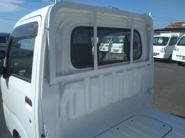 DAIHATSU HIJET TRUCK 4WD 2018 Image 31