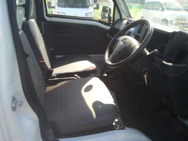 DAIHATSU HIJET TRUCK 4WD 2018 Image 31