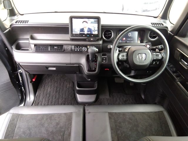 HONDA N BOX CUSTOM 2024 Image 31