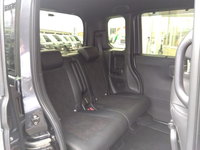 HONDA N BOX CUSTOM 2024 Image 31