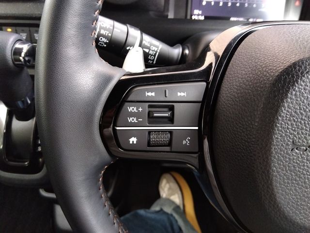 HONDA N BOX CUSTOM 2024 Image 31