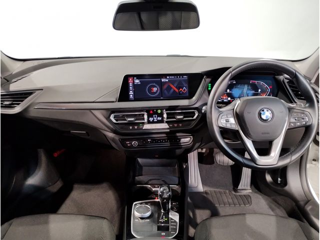 BMW 1SERIES 2021 Image 31