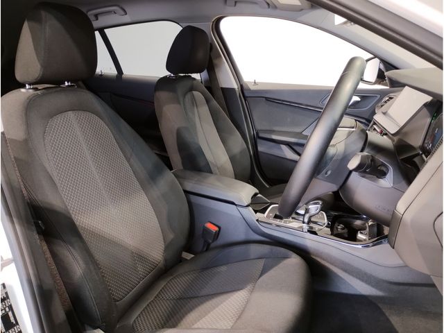 BMW 1SERIES 2021 Image 31