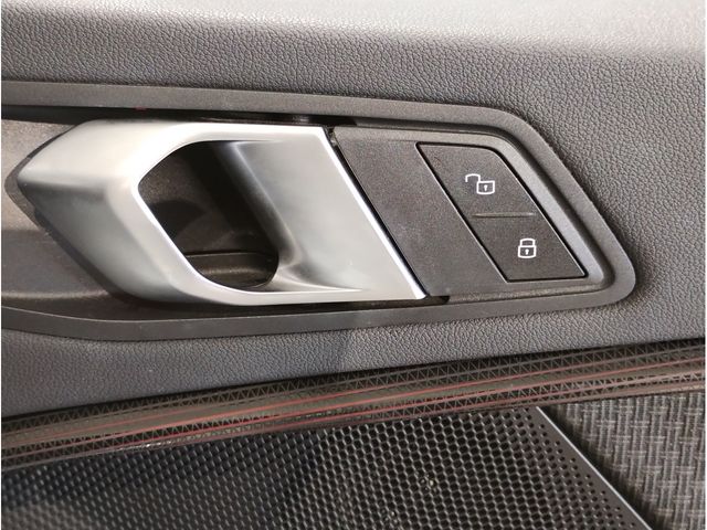 BMW 1SERIES 2021 Image 31