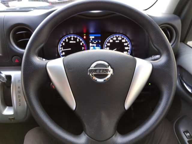 NISSAN NV350 CARAVAN 2015 Image 31