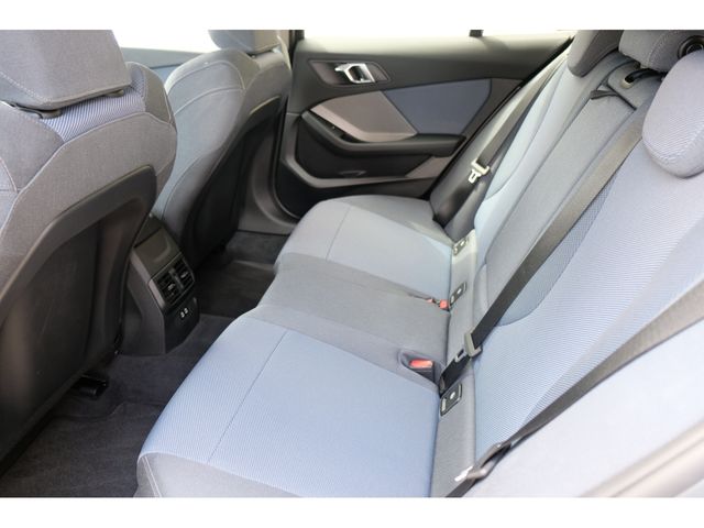 BMW 1SERIES 2025 Image 31